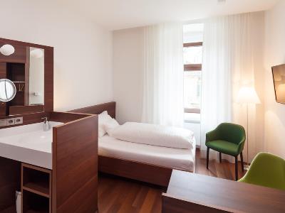 bedroom 1 - hotel central - innsbruck, austria