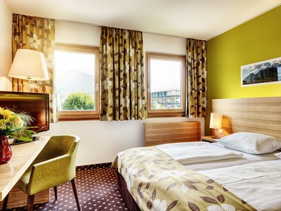 bedroom 1 - hotel alphotel - innsbruck, austria