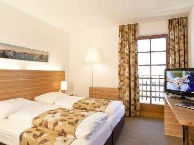 bedroom 2 - hotel alphotel - innsbruck, austria