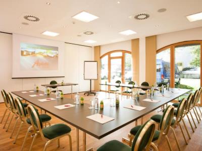 conference room 1 - hotel alphotel - innsbruck, austria