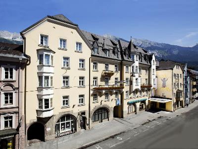 exterior view - hotel grauer baer - innsbruck, austria