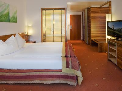 bedroom 2 - hotel grauer baer - innsbruck, austria