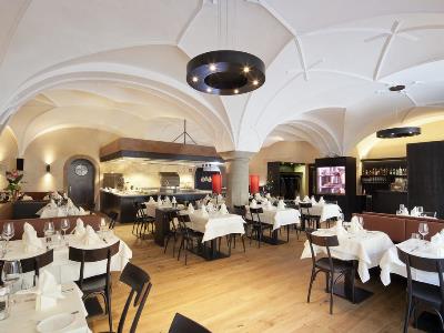 restaurant - hotel grauer baer - innsbruck, austria