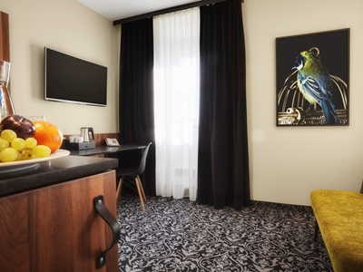 bedroom 9 - hotel grauer baer - innsbruck, austria