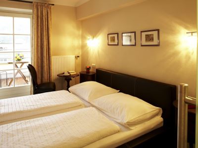 bedroom 2 - hotel altstadthotel kasererbraeu - salzburg, austria