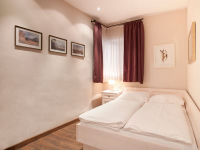 bedroom 4 - hotel altstadthotel kasererbraeu - salzburg, austria