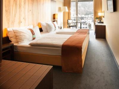 bedroom - hotel holiday inn salzburg city - salzburg, austria