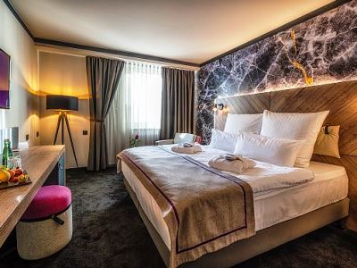 bedroom - hotel fourside hotel salzburg - salzburg, austria