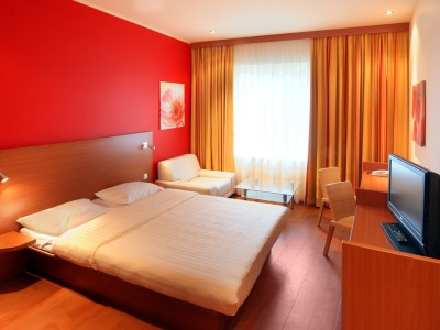 bedroom 1 - hotel leonardo hotel salzburg city center - salzburg, austria