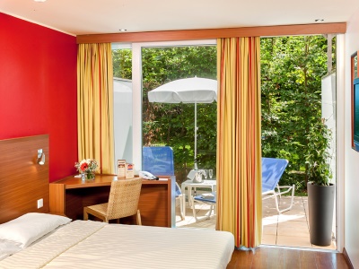 bedroom - hotel leonardo hotel salzburg city center - salzburg, austria