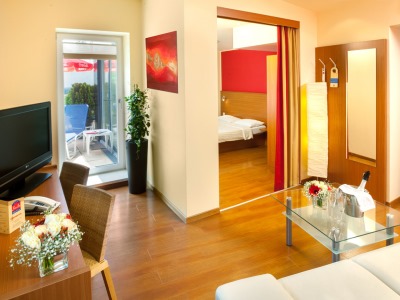 suite - hotel leonardo hotel salzburg city center - salzburg, austria