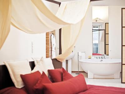bedroom 3 - hotel palais coburg residenz - vienna, austria