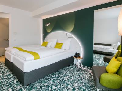 bedroom - hotel arcotel donauzentrum - vienna, austria