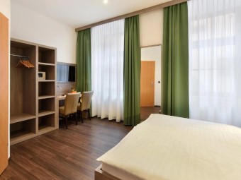 bedroom 3 - hotel lucia (non refund) - vienna, austria
