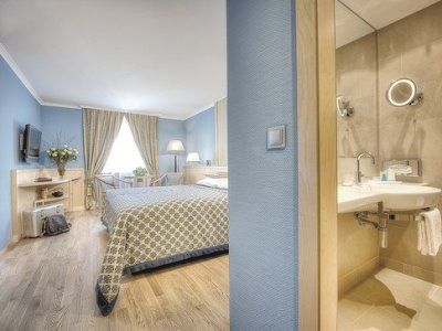bedroom 2 - hotel austria trend ananas - vienna, austria