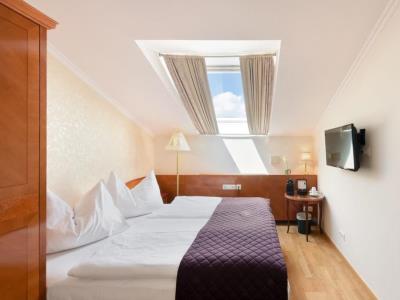 bedroom 1 - hotel am schubertring - vienna, austria