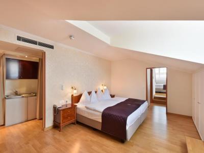 suite 1 - hotel am schubertring - vienna, austria