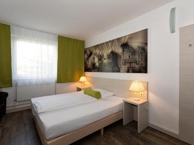 bedroom 1 - hotel life hotel vienna airport - fischamend, austria