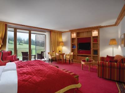 bedroom 1 - hotel kempinski das tirol - jochberg, austria
