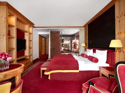 bedroom - hotel kempinski das tirol - jochberg, austria