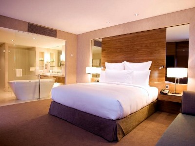 bedroom 1 - hotel hilton brisbane - brisbane, australia