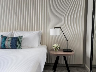 bedroom 2 - hotel doubletree by hilton flinders street - melbourne, australia