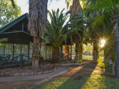 exterior view 2 - hotel desert palms alice springs - alice springs, australia