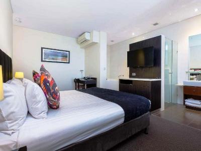 bedroom 3 - hotel club wyndham perth, trademark collection - perth, australia