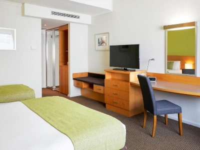 bedroom 2 - hotel novotel perth langley - perth, australia