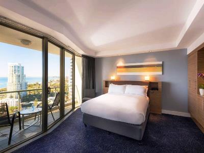 bedroom 3 - hotel sofitel gold coast - broadbeach, australia