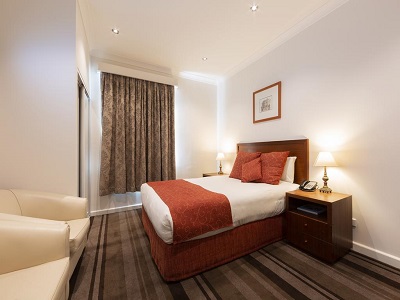 bedroom 4 - hotel mercure canberra - canberra, australia