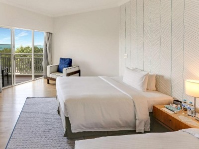 bedroom - hotel shangri-la the marina - cairns, australia