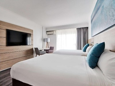 bedroom 3 - hotel novotel cairns oasis - cairns, australia