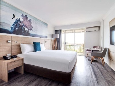 bedroom 1 - hotel novotel cairns oasis - cairns, australia