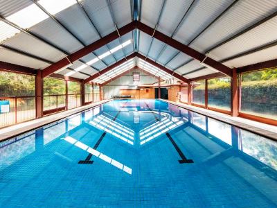 outdoor pool - hotel club wyndham ballarat, trademark collect - ballarat, australia