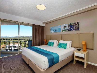 bedroom 1 - hotel club wyndham kirra beach, trademark coll - coolangatta, australia