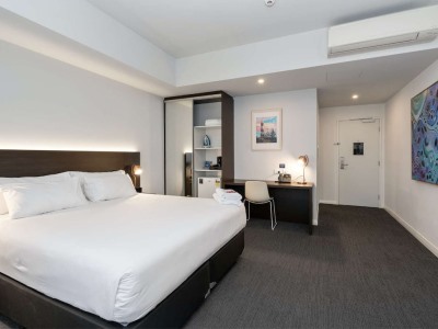 bedroom 4 - hotel the gerald apartment hotel - geraldton, australia