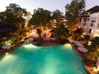 outdoor pool - hotel pullman sea temple resort and spa - palm cove, australia
