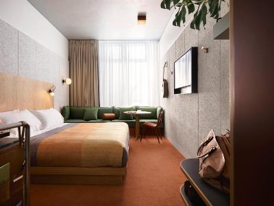 bedroom - hotel ace hotel sydney - sydney, australia