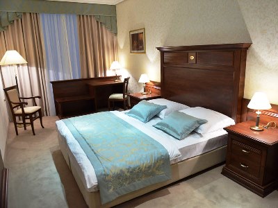 bedroom 1 - hotel grand hotel neum - neum, bosnia and herzegovina