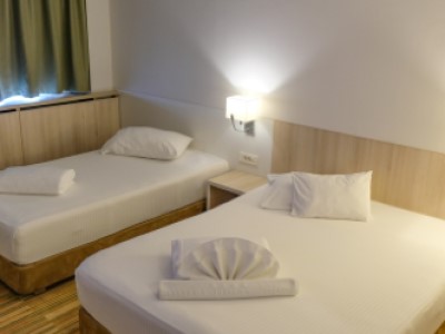 bedroom 2 - hotel hollywood - sarajevo, bosnia and herzegovina