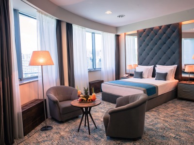 bedroom 14 - hotel radon plaza - sarajevo, bosnia and herzegovina