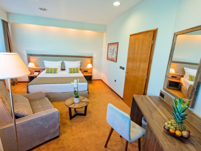 bedroom - hotel radon plaza - sarajevo, bosnia and herzegovina