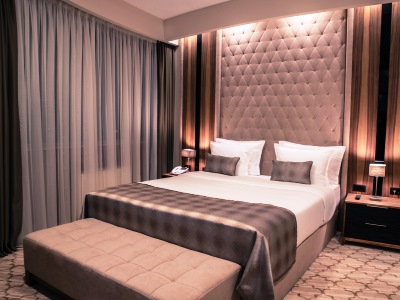 bedroom 22 - hotel radon plaza - sarajevo, bosnia and herzegovina