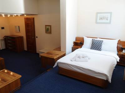 bedroom 1 - hotel brass - sarajevo, bosnia and herzegovina