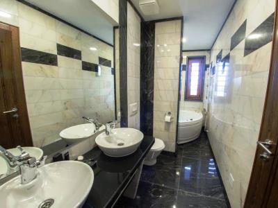 bathroom 1 - hotel mostar - mostar, bosnia and herzegovina