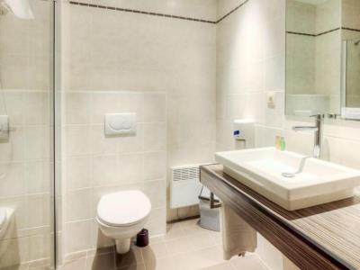 bathroom - hotel hotel-restaurant horizon ath-lessines - ghislenghien, belgium