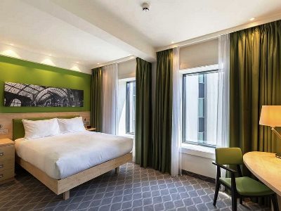 bedroom 3 - hotel hampton by hilton central station - antwerp, belgium