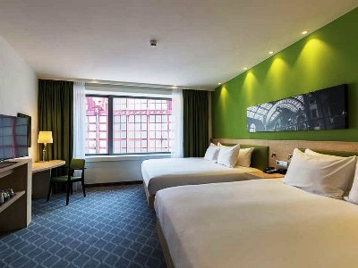 bedroom 4 - hotel hampton by hilton central station - antwerp, belgium