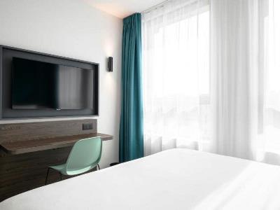 bedroom 1 - hotel b and b antwerpen centrum - antwerp, belgium